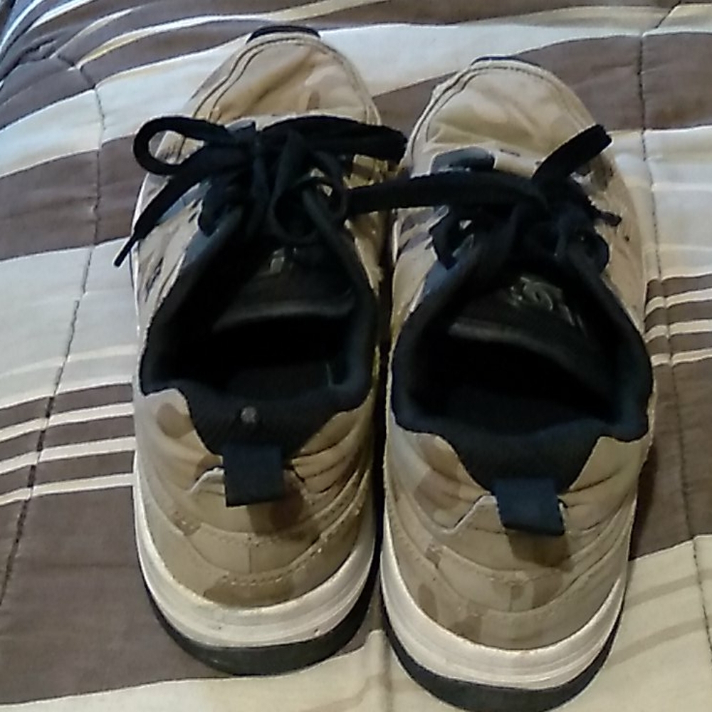 DC shoes